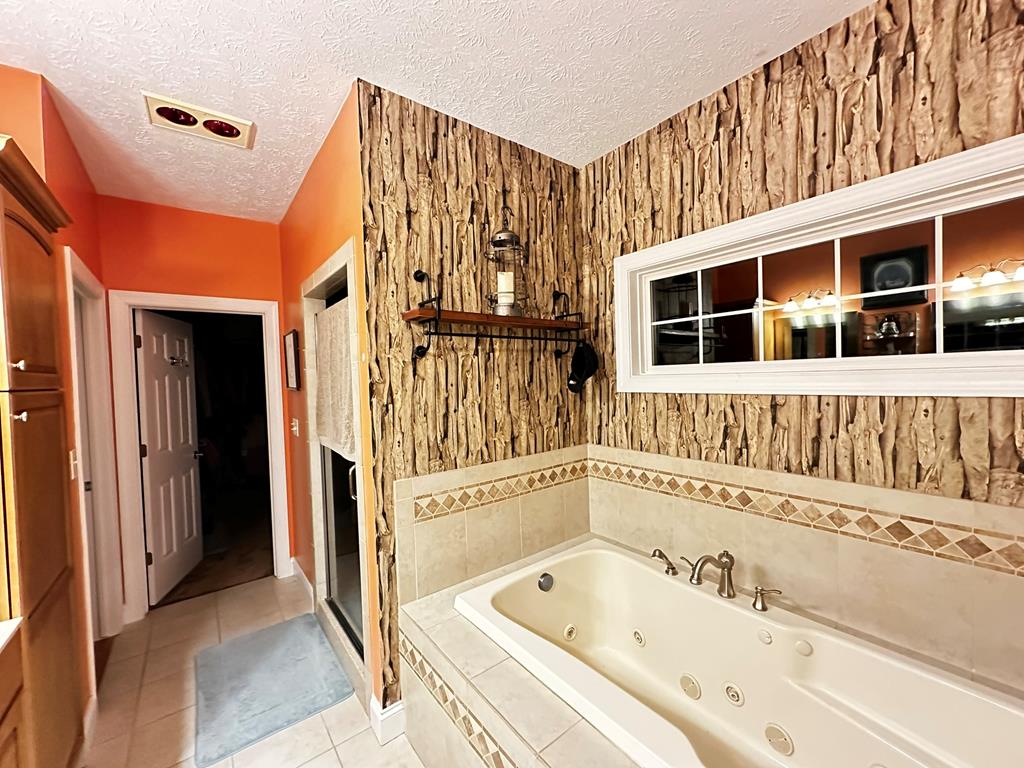 8556 Ross Rd, Mansfield, Ohio 44904, 3 Bedrooms Bedrooms, ,3 BathroomsBathrooms,Residential,For Sale,Ross Rd,9065967