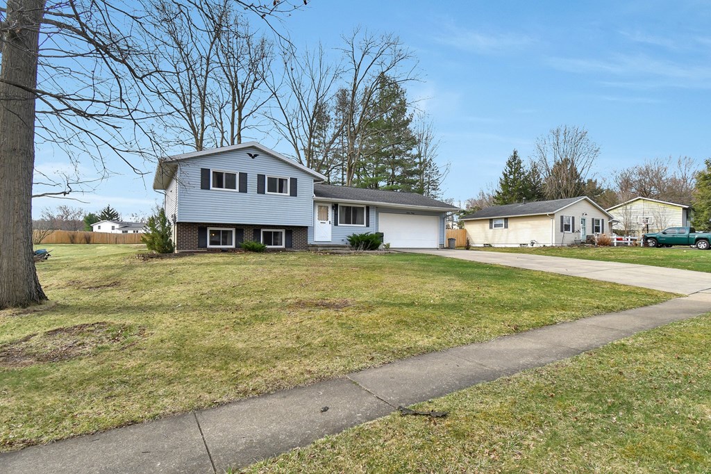1690 Evergreen Avenue West, Mansfield, Ohio 44905, 3 Bedrooms Bedrooms, ,1 BathroomBathrooms,Residential,For Sale,Evergreen Avenue West,9066391