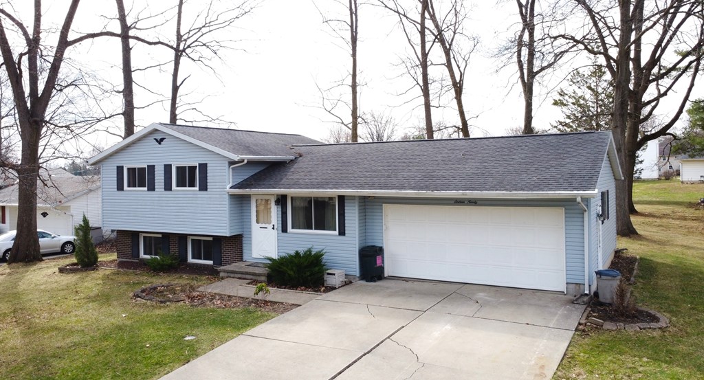 1690 Evergreen Avenue West, Mansfield, Ohio 44905, 3 Bedrooms Bedrooms, ,1 BathroomBathrooms,Residential,For Sale,Evergreen Avenue West,9066391