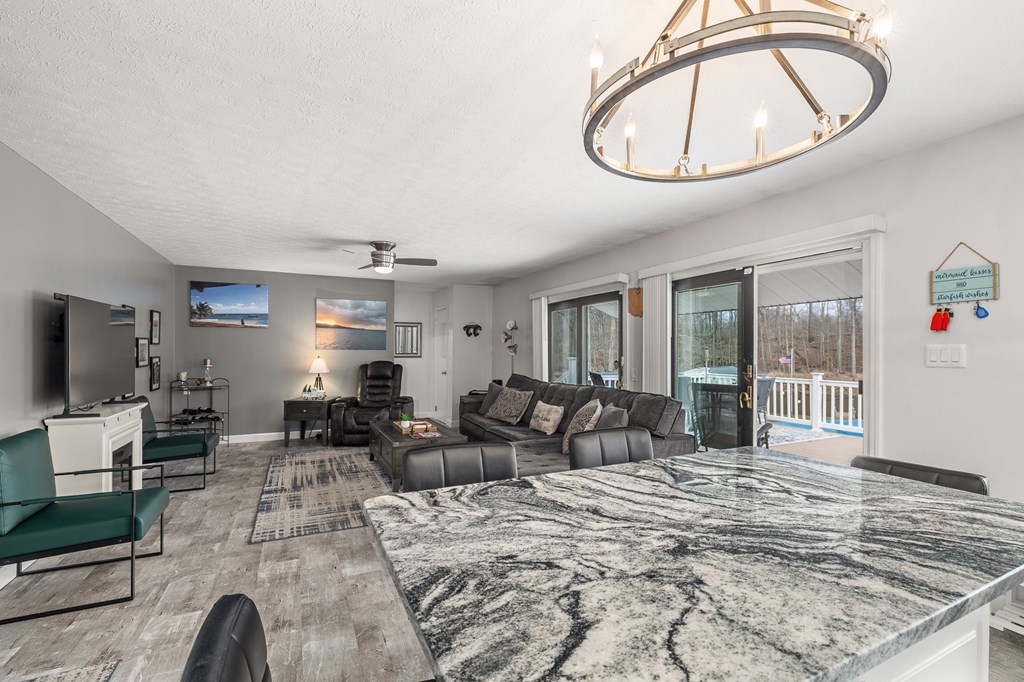 588 Lake Shore Drive, Willard, Ohio 44890, 2 Bedrooms Bedrooms, ,2 BathroomsBathrooms,Residential,For Sale,Lake Shore Drive,9066503