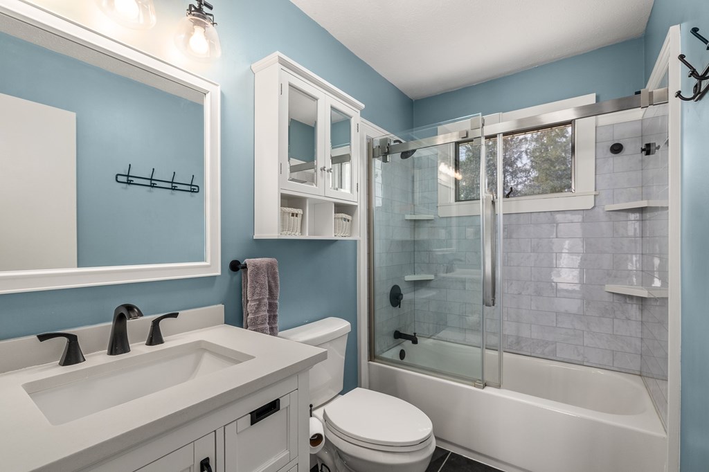 588 Lake Shore Drive, Willard, Ohio 44890, 2 Bedrooms Bedrooms, ,2 BathroomsBathrooms,Residential,For Sale,Lake Shore Drive,9066503