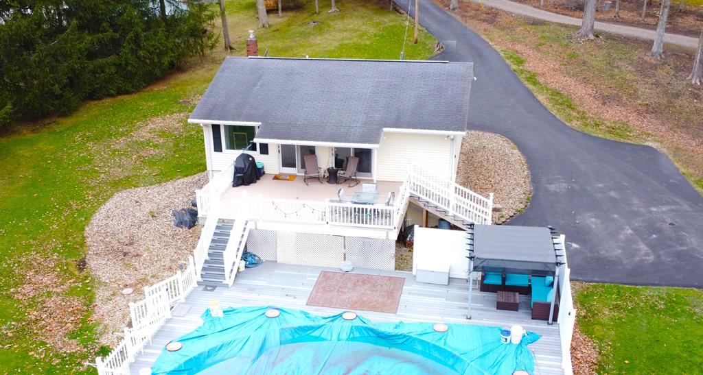 588 Lake Shore Drive, Willard, Ohio 44890, 2 Bedrooms Bedrooms, ,2 BathroomsBathrooms,Residential,For Sale,Lake Shore Drive,9066503