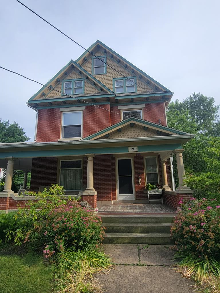 191 W High Street, Mount Gilead, Ohio 43338, 4 Bedrooms Bedrooms, ,2 BathroomsBathrooms,Residential,For Sale,High Street,9066523
