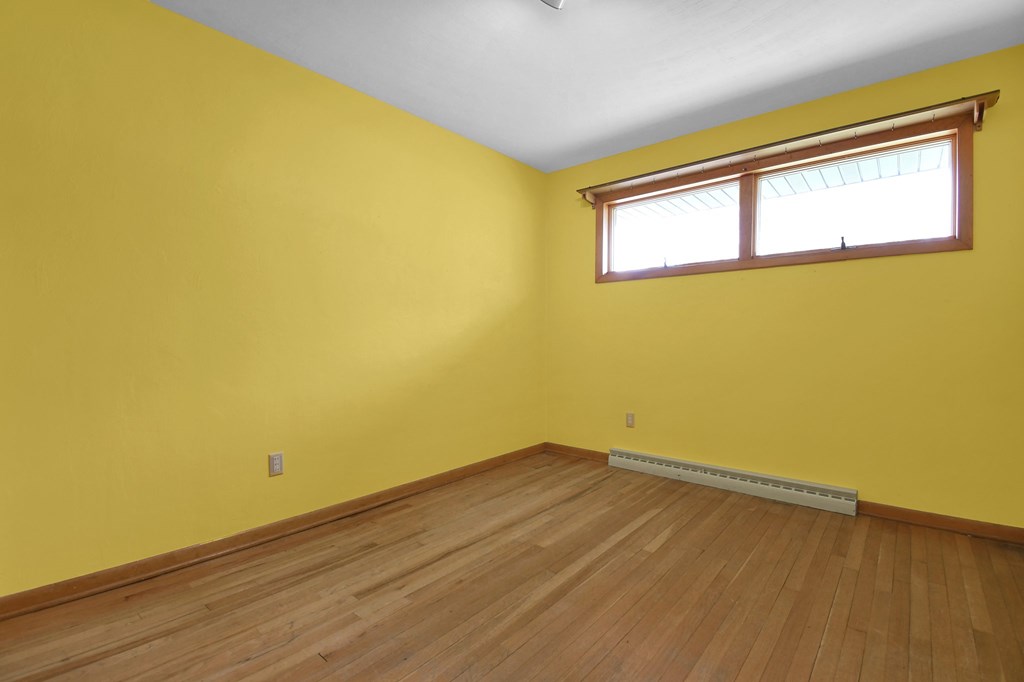 111 Woodbine Drive, Mansfield, Ohio 44906, 3 Bedrooms Bedrooms, ,1 BathroomBathrooms,Residential,For Sale,Woodbine Drive,9066571