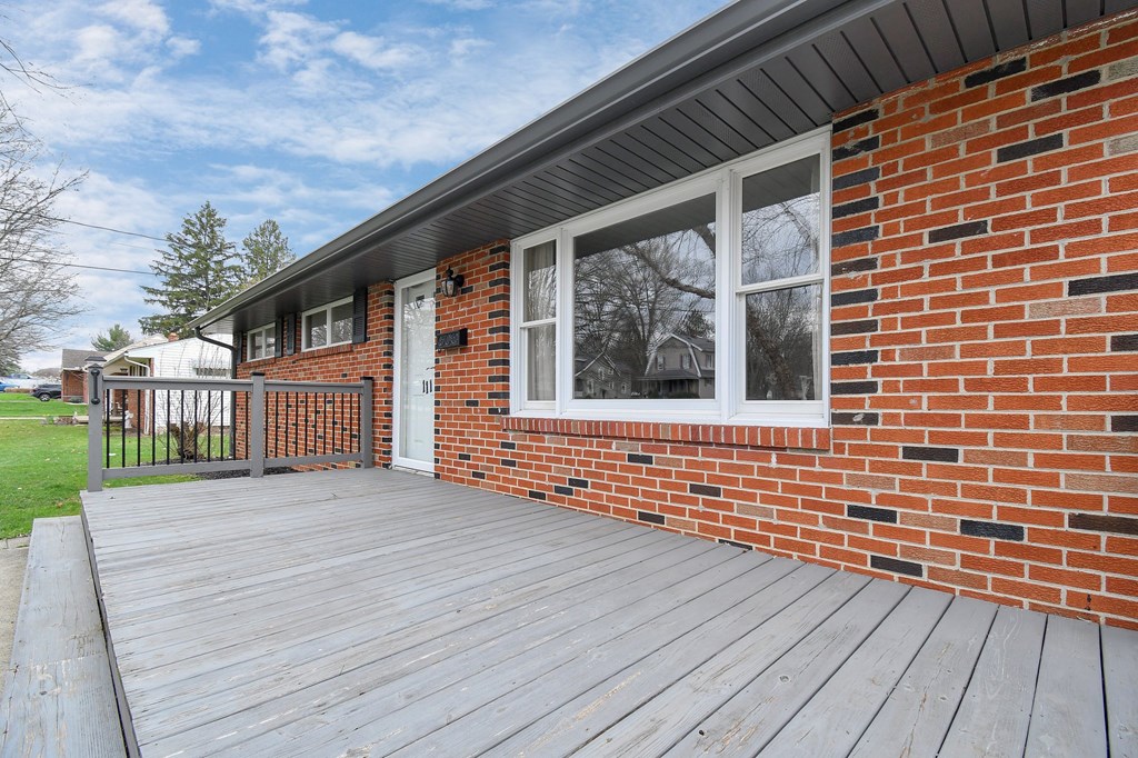 111 Woodbine Drive, Mansfield, Ohio 44906, 3 Bedrooms Bedrooms, ,1 BathroomBathrooms,Residential,For Sale,Woodbine Drive,9066571