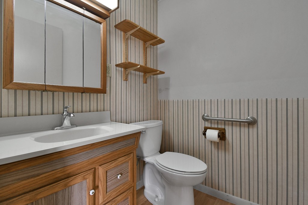 111 Woodbine Drive, Mansfield, Ohio 44906, 3 Bedrooms Bedrooms, ,1 BathroomBathrooms,Residential,For Sale,Woodbine Drive,9066571
