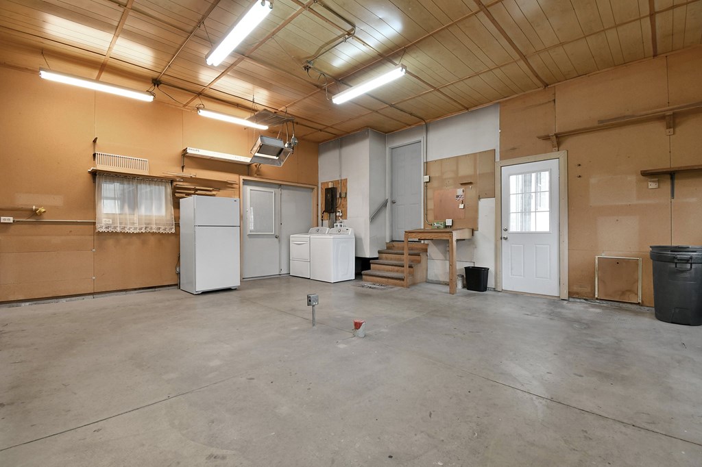 111 Woodbine Drive, Mansfield, Ohio 44906, 3 Bedrooms Bedrooms, ,1 BathroomBathrooms,Residential,For Sale,Woodbine Drive,9066571