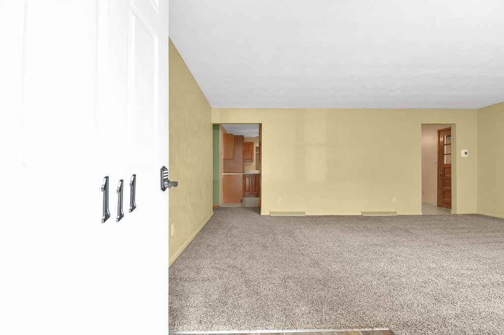 111 Woodbine Drive, Mansfield, Ohio 44906, 3 Bedrooms Bedrooms, ,1 BathroomBathrooms,Residential,For Sale,Woodbine Drive,9066571