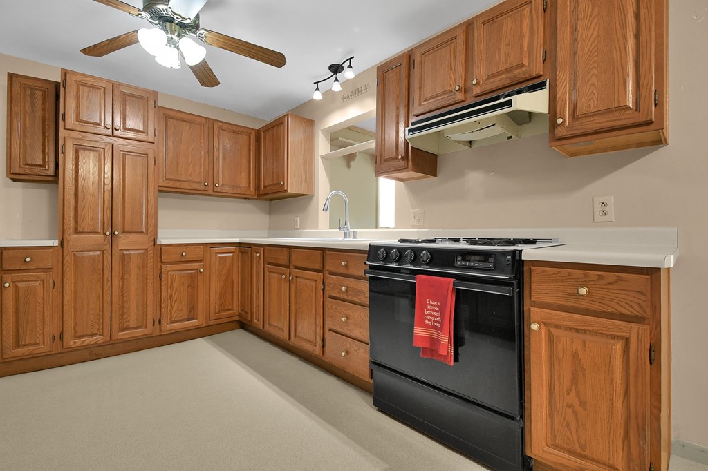 111 Woodbine Drive, Mansfield, Ohio 44906, 3 Bedrooms Bedrooms, ,1 BathroomBathrooms,Residential,For Sale,Woodbine Drive,9066571