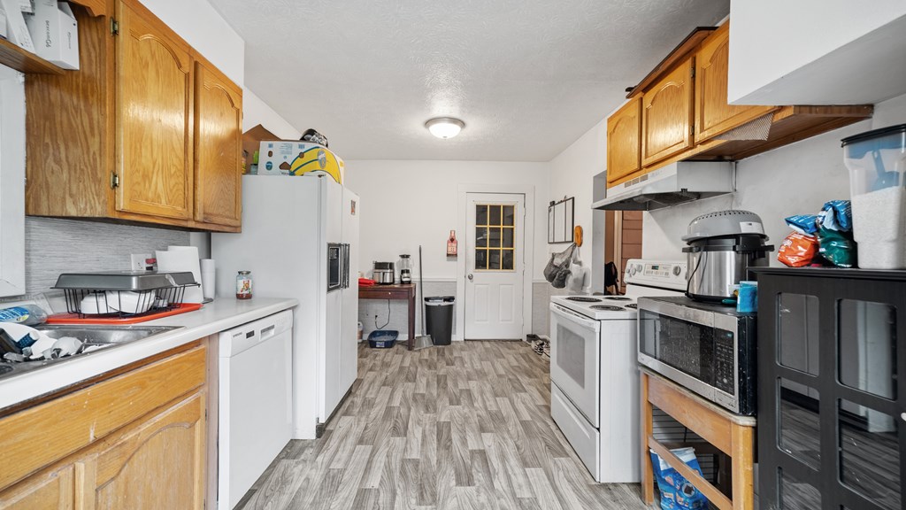 2674 Stiving Road, Mansfield, Ohio 44903, 4 Bedrooms Bedrooms, ,2 BathroomsBathrooms,Residential,For Sale,Stiving Road,9066601
