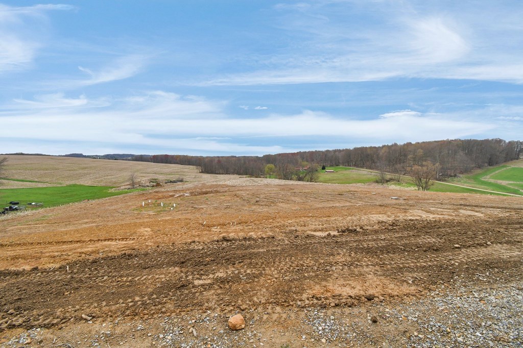17100 N Liberty Road, Fredericktown, Ohio 43019, 3 Bedrooms Bedrooms, ,3 BathroomsBathrooms,Residential,For Sale,Liberty Road,9066619