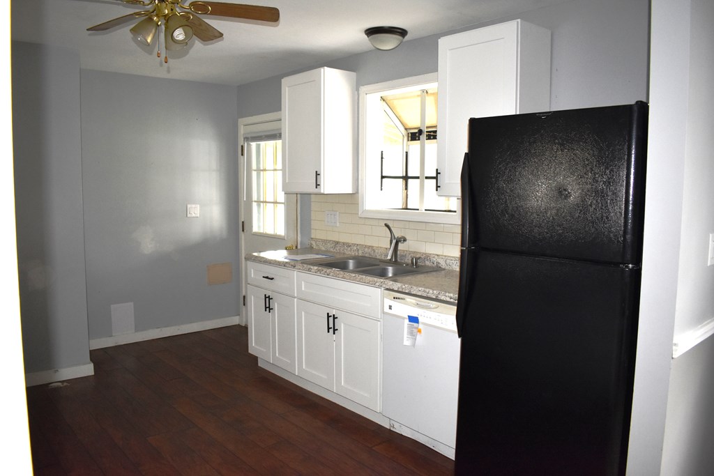 512 Braddock Street, Mount Vernon, Ohio 43050, 4 Bedrooms Bedrooms, ,1 BathroomBathrooms,Residential,For Sale,Braddock Street,9066698