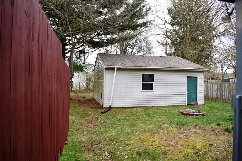 512 Braddock Street, Mount Vernon, Ohio 43050, 4 Bedrooms Bedrooms, ,1 BathroomBathrooms,Residential,For Sale,Braddock Street,9066698