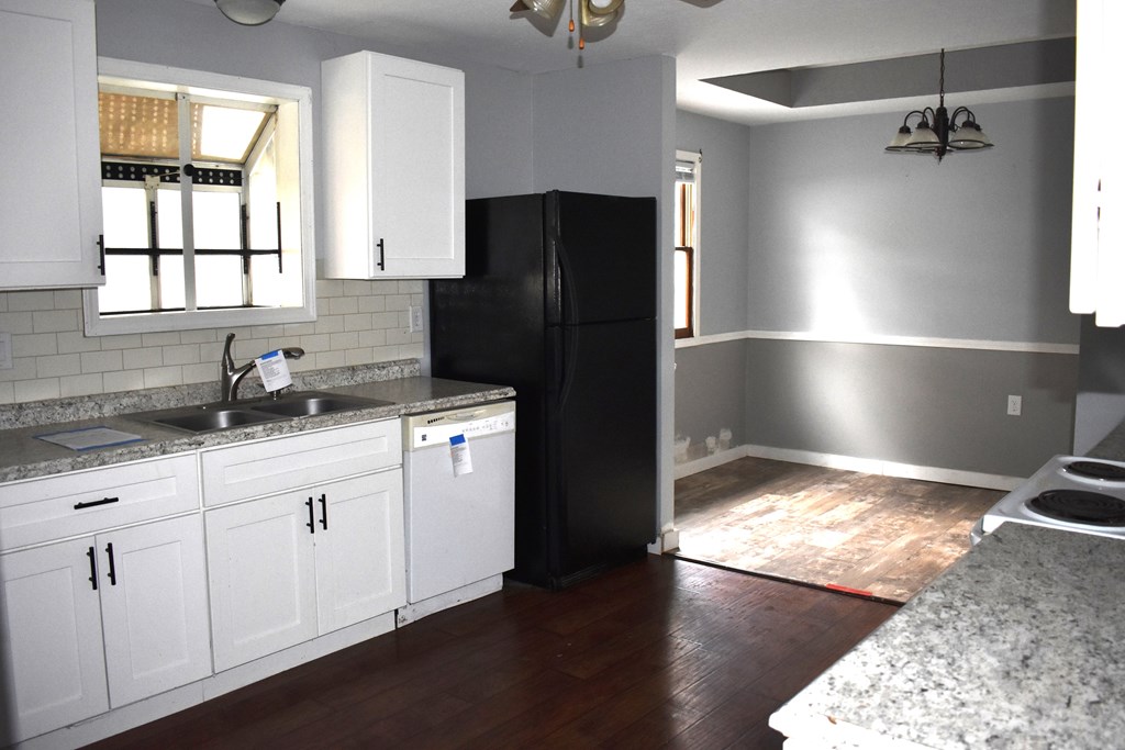 512 Braddock Street, Mount Vernon, Ohio 43050, 4 Bedrooms Bedrooms, ,1 BathroomBathrooms,Residential,For Sale,Braddock Street,9066698