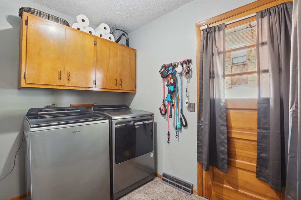 514 -516 Davidson Street, Mansfield, Ohio 44907, 5 Bedrooms Bedrooms, ,Residential Income,For Sale,-516 Davidson Street,9066738