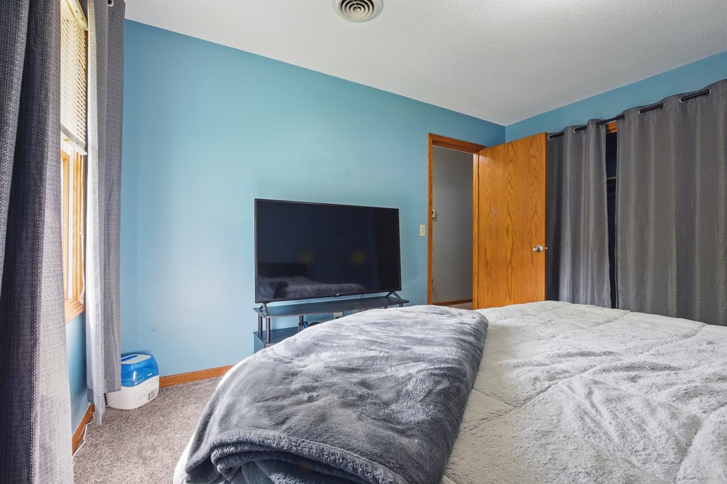 514 -516 Davidson Street, Mansfield, Ohio 44907, 5 Bedrooms Bedrooms, ,Residential Income,For Sale,-516 Davidson Street,9066738