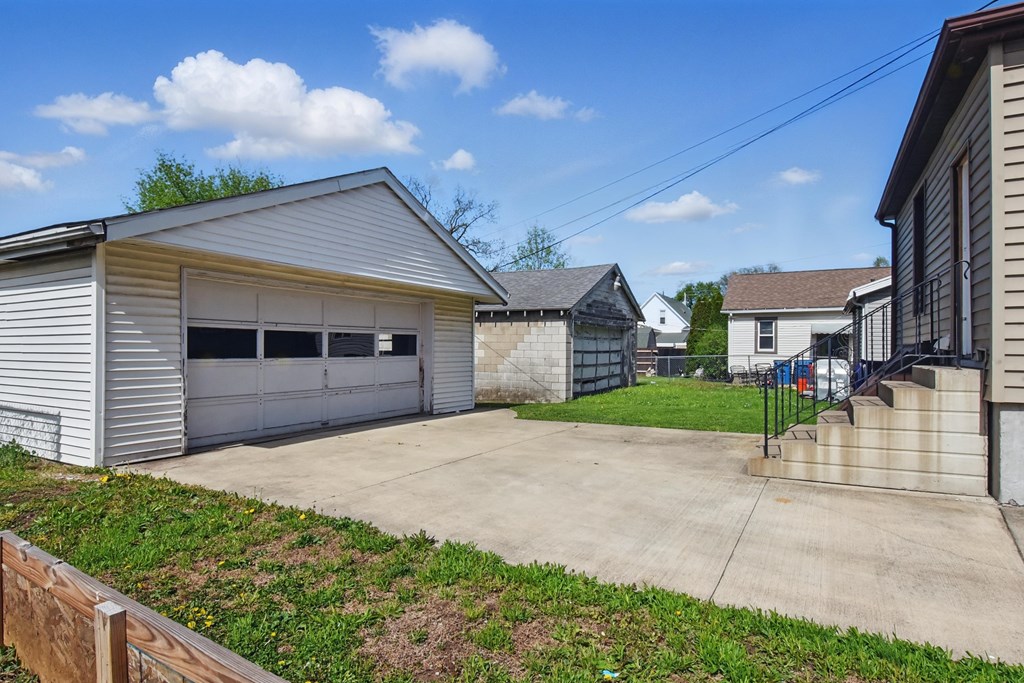 515 Finch Street, Sandusky, Ohio 44870, 3 Bedrooms Bedrooms, ,2 BathroomsBathrooms,Residential,For Sale,Finch Street,9066788