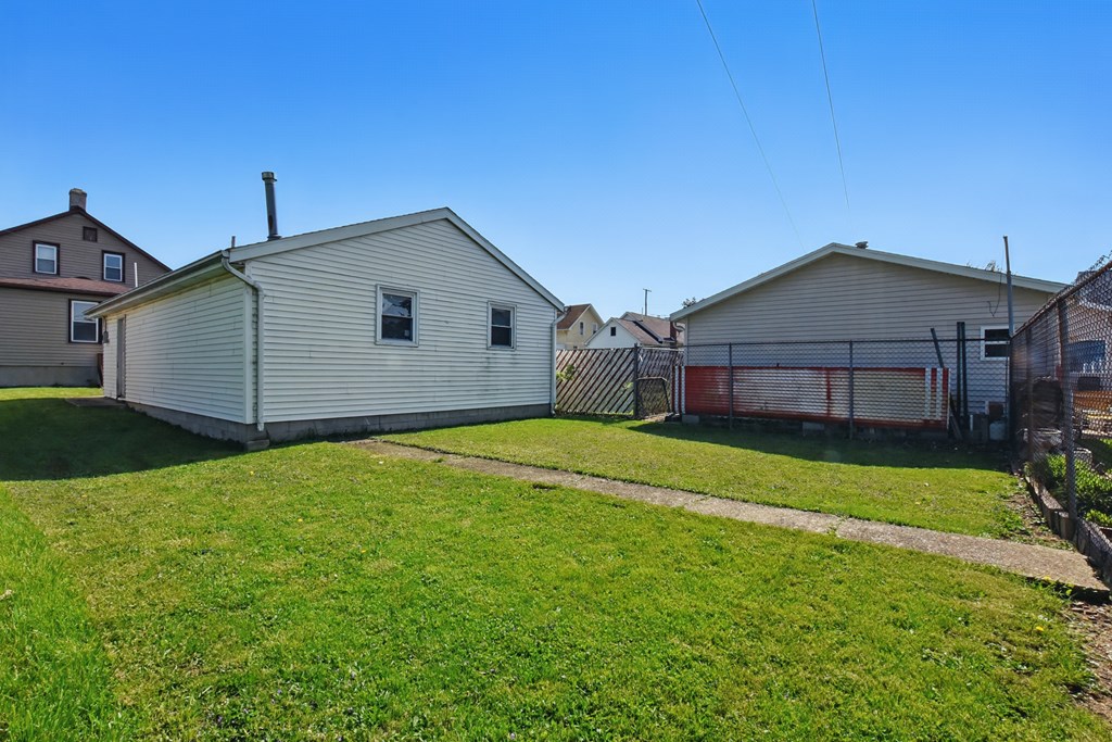 515 Finch Street, Sandusky, Ohio 44870, 3 Bedrooms Bedrooms, ,2 BathroomsBathrooms,Residential,For Sale,Finch Street,9066788