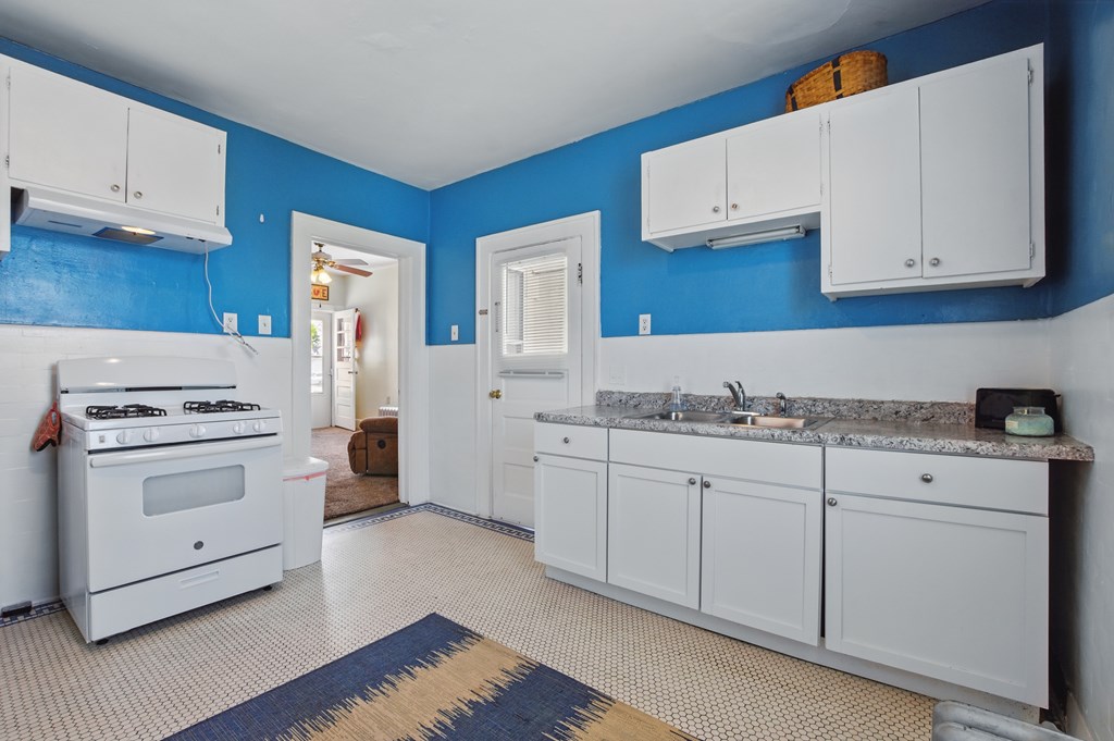 515 Finch Street, Sandusky, Ohio 44870, 3 Bedrooms Bedrooms, ,2 BathroomsBathrooms,Residential,For Sale,Finch Street,9066788
