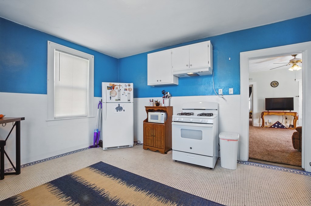 515 Finch Street, Sandusky, Ohio 44870, 3 Bedrooms Bedrooms, ,2 BathroomsBathrooms,Residential,For Sale,Finch Street,9066788