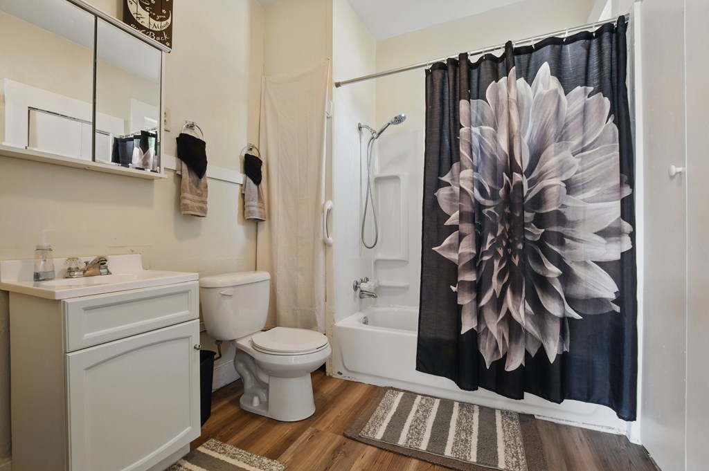 515 Finch Street, Sandusky, Ohio 44870, 3 Bedrooms Bedrooms, ,2 BathroomsBathrooms,Residential,For Sale,Finch Street,9066788