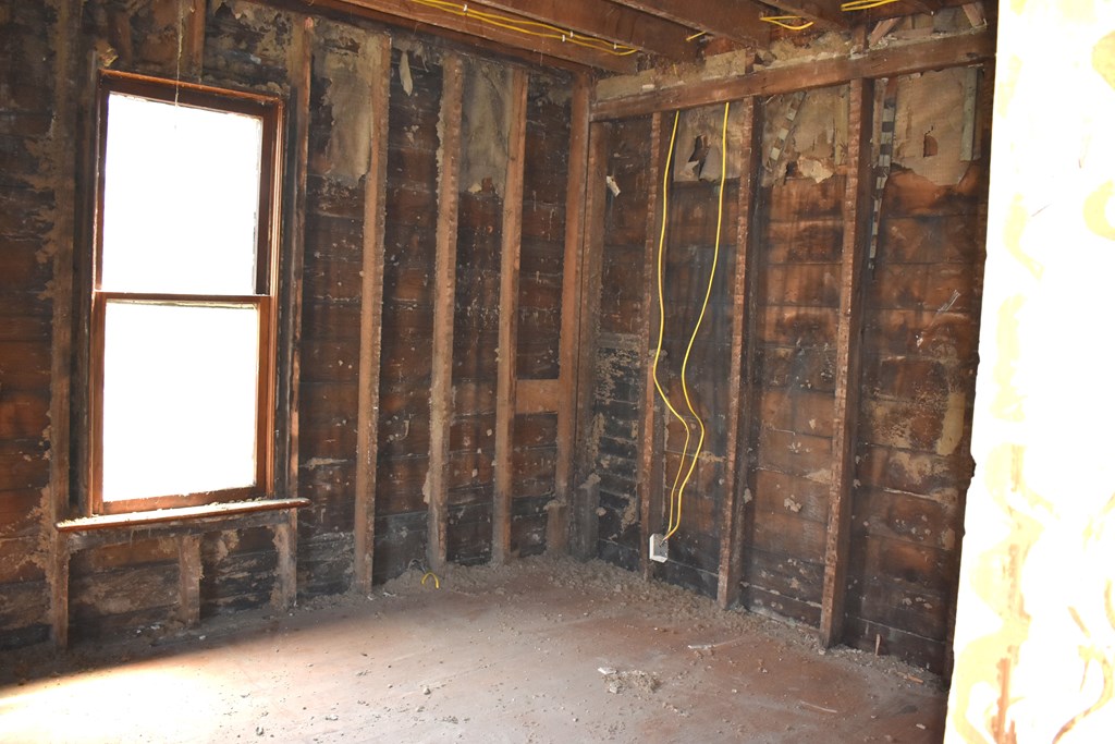 305 Rauth Street, Wapakoneta, Ohio 45895, ,Residential,For Sale,Rauth Street,9066817