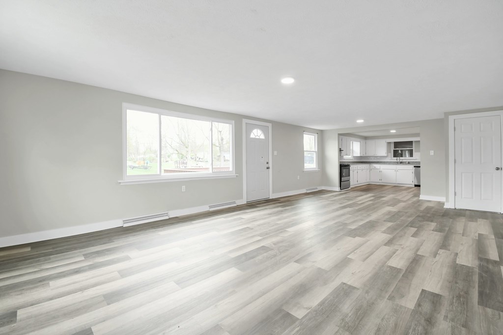 566 Wesley Ave, Mansfield, Ohio 44905, 3 Bedrooms Bedrooms, ,2 BathroomsBathrooms,Residential,For Sale,Wesley Ave,9066847