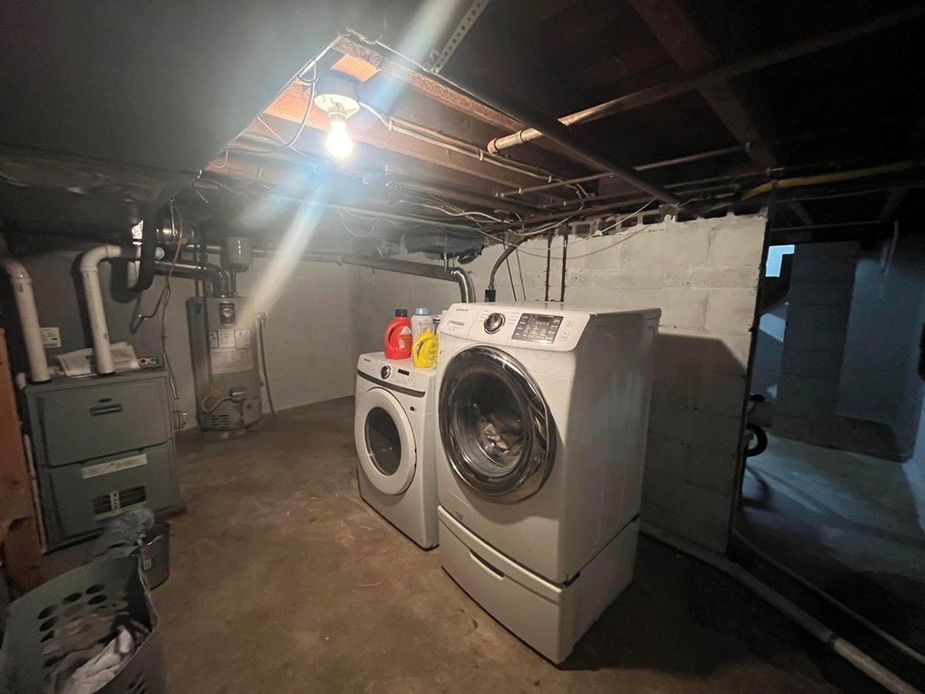 215 Ada Avenue, Bowling Green, Ohio 43402, 3 Bedrooms Bedrooms, ,1 BathroomBathrooms,Residential,For Sale,Ada Avenue,9066857