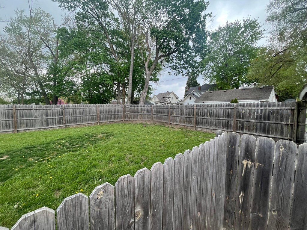 215 Ada Avenue, Bowling Green, Ohio 43402, 3 Bedrooms Bedrooms, ,1 BathroomBathrooms,Residential,For Sale,Ada Avenue,9066857