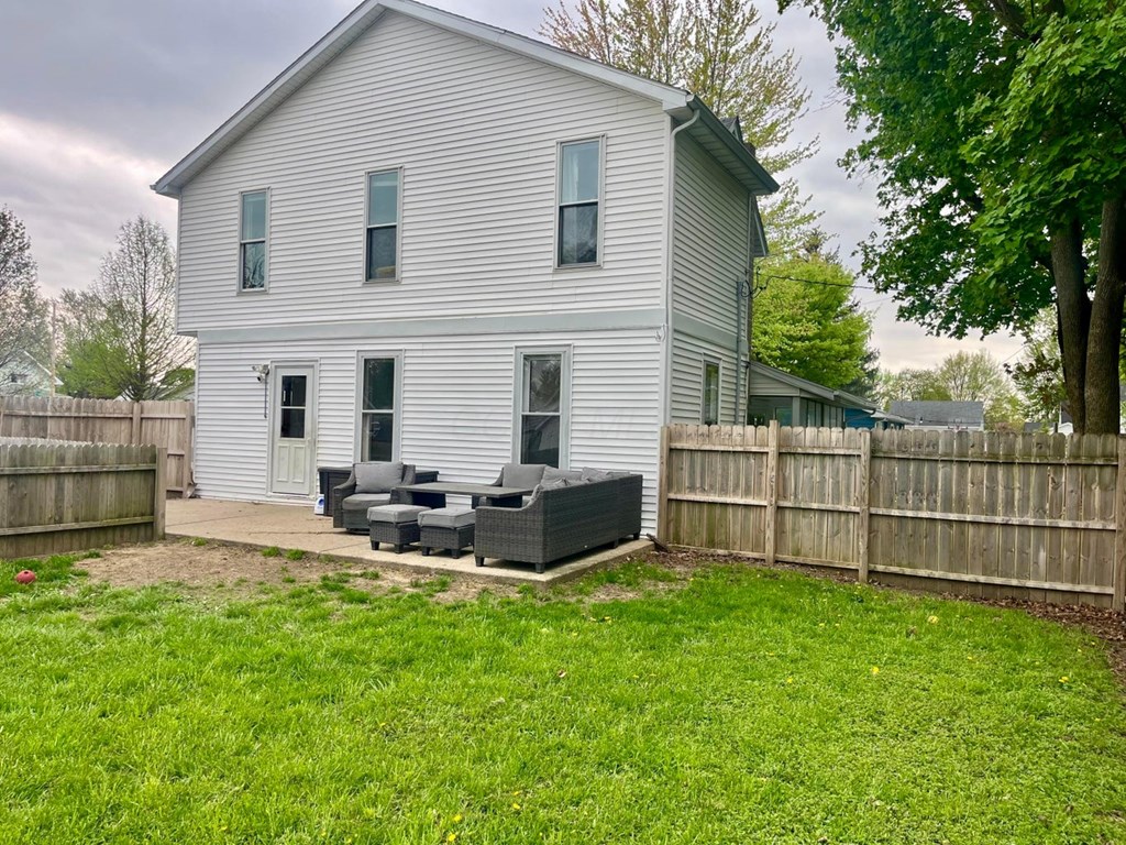 215 Ada Avenue, Bowling Green, Ohio 43402, 3 Bedrooms Bedrooms, ,1 BathroomBathrooms,Residential,For Sale,Ada Avenue,9066857