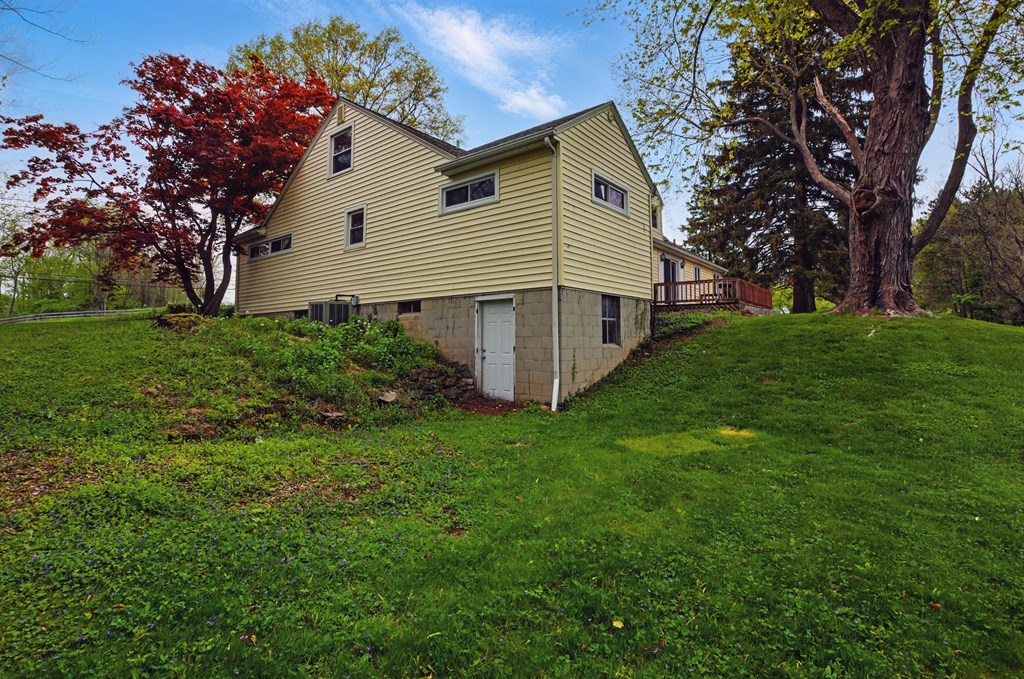 1899 S Main Street, Mansfield, Ohio 44907, 5 Bedrooms Bedrooms, ,2 BathroomsBathrooms,Residential,For Sale,Main Street,9066860