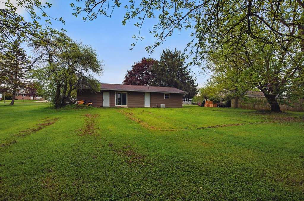 1085 Laver Road, Mansfield, Ohio 44905, 3 Bedrooms Bedrooms, ,1 BathroomBathrooms,Residential,For Sale,Laver Road,9066864