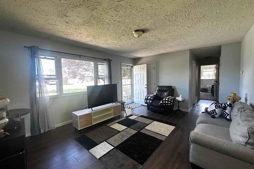 1085 Laver Road, Mansfield, Ohio 44905, 3 Bedrooms Bedrooms, ,1 BathroomBathrooms,Residential,For Sale,Laver Road,9066864