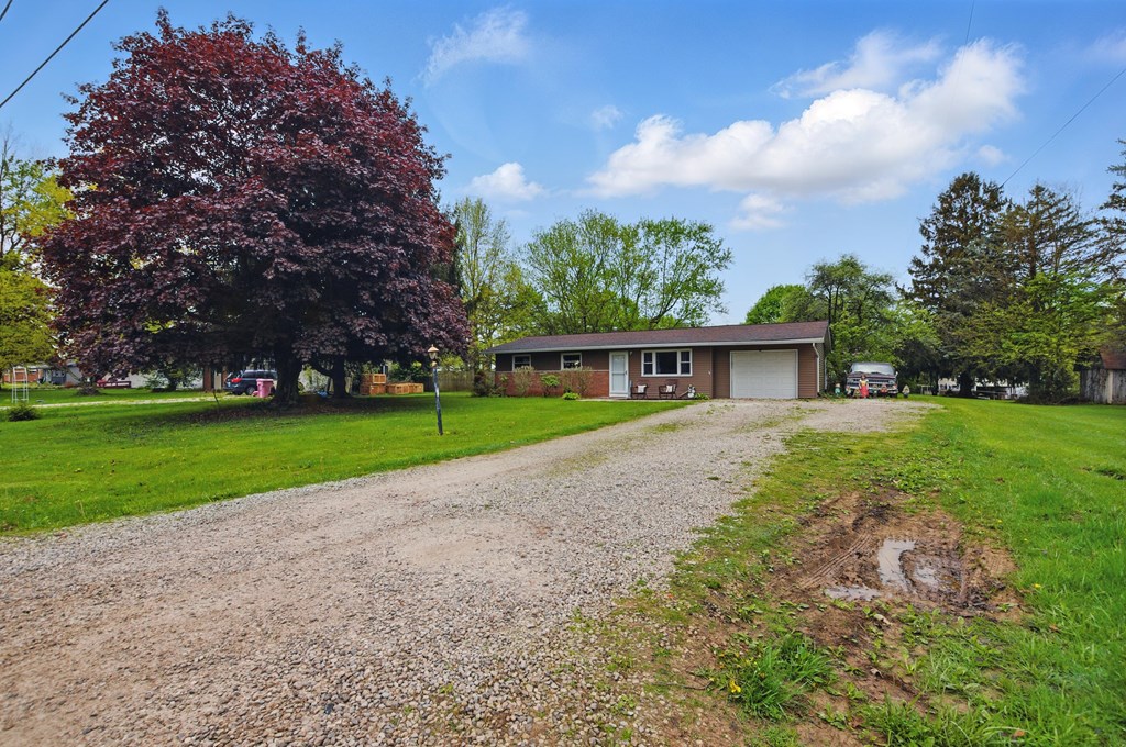 1085 Laver Road, Mansfield, Ohio 44905, 3 Bedrooms Bedrooms, ,1 BathroomBathrooms,Residential,For Sale,Laver Road,9066864
