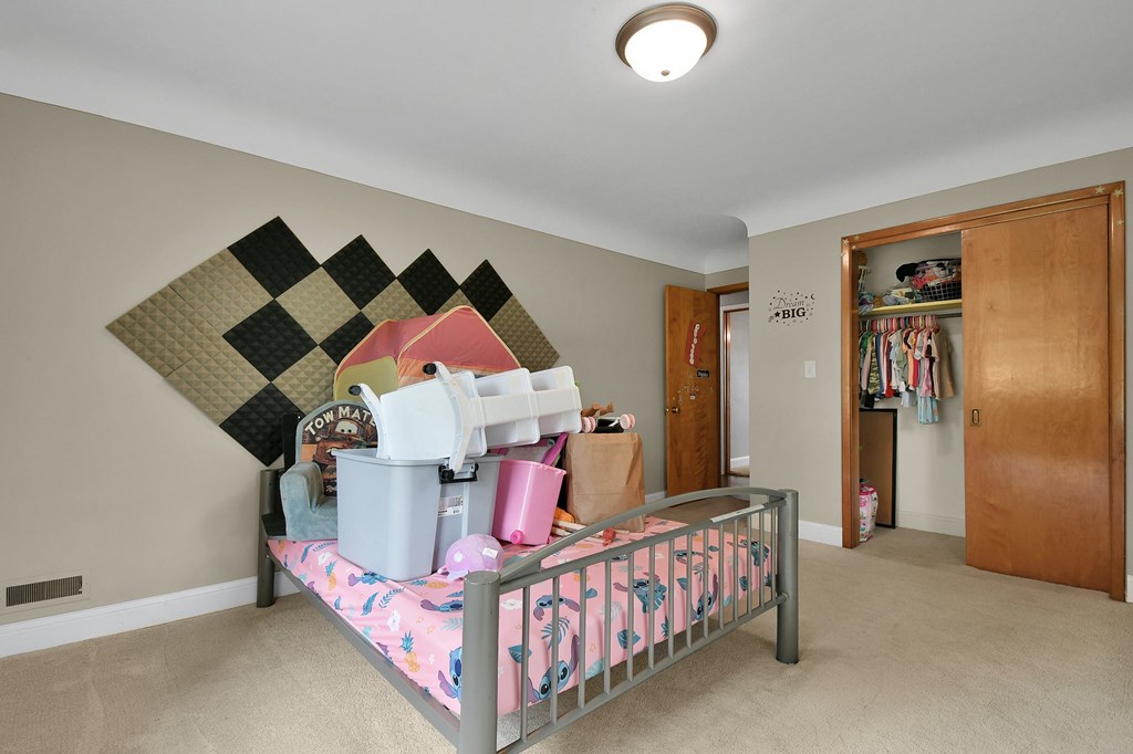 340 W Broadway St., Plymouth, Ohio 44865, 3 Bedrooms Bedrooms, ,2 BathroomsBathrooms,Residential,For Sale,Broadway St.,9066871