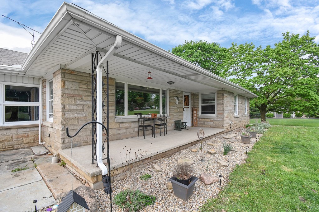 340 W Broadway St., Plymouth, Ohio 44865, 3 Bedrooms Bedrooms, ,2 BathroomsBathrooms,Residential,For Sale,Broadway St.,9066871