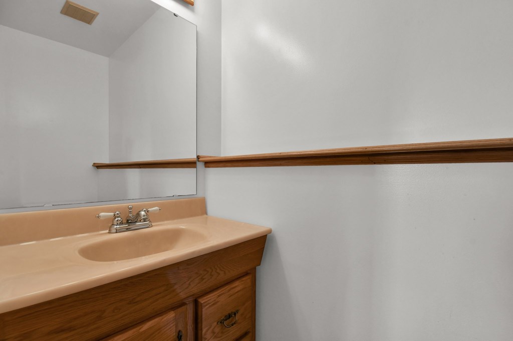 5783 Stoneshead Ct, Westerville, Ohio 43081, 3 Bedrooms Bedrooms, ,1 BathroomBathrooms,Residential,For Sale,Stoneshead Ct,9066875
