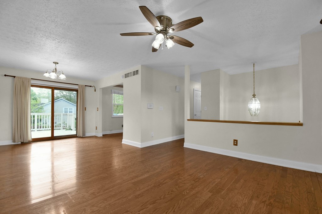 5783 Stoneshead Ct, Westerville, Ohio 43081, 3 Bedrooms Bedrooms, ,1 BathroomBathrooms,Residential,For Sale,Stoneshead Ct,9066875