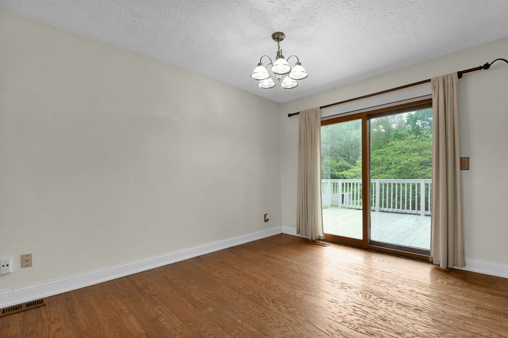 5783 Stoneshead Ct, Westerville, Ohio 43081, 3 Bedrooms Bedrooms, ,1 BathroomBathrooms,Residential,For Sale,Stoneshead Ct,9066875