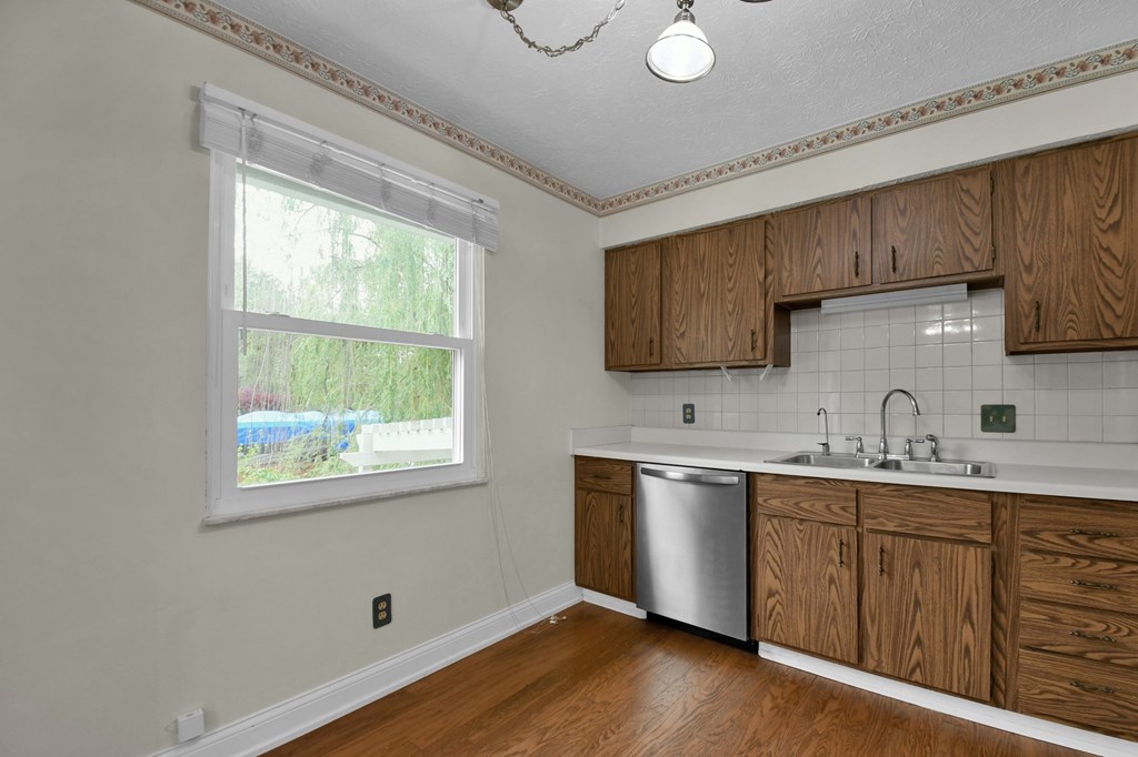 5783 Stoneshead Ct, Westerville, Ohio 43081, 3 Bedrooms Bedrooms, ,1 BathroomBathrooms,Residential,For Sale,Stoneshead Ct,9066875