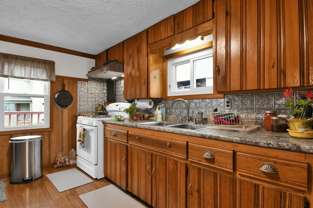28 W Main St, Hayesville, Ohio 44838, 2 Bedrooms Bedrooms, ,1 BathroomBathrooms,Residential,For Sale,W Main St,9066880