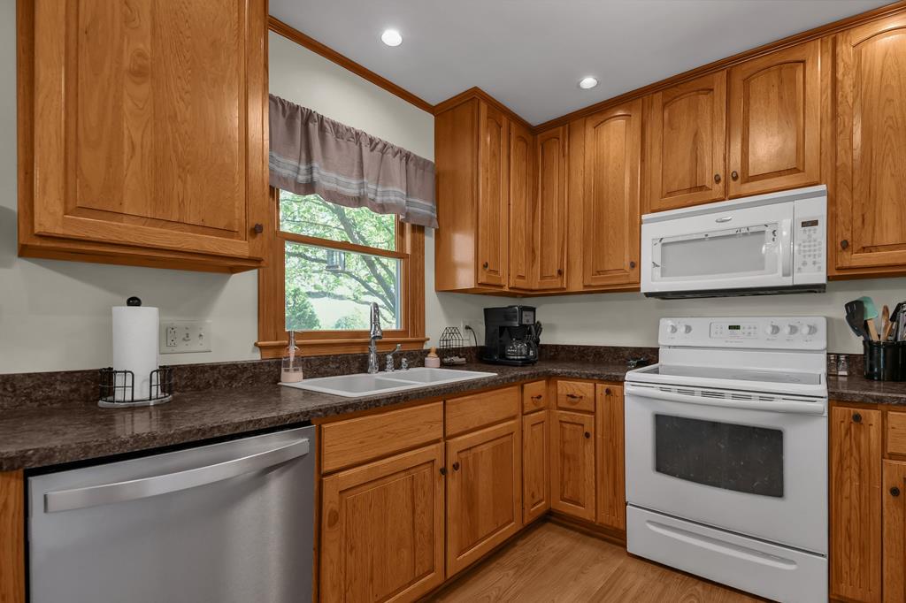 7997 County Road 37, Mansfield, Ohio 44904, 3 Bedrooms Bedrooms, ,2 BathroomsBathrooms,Residential,For Sale,County Road 37,9066881