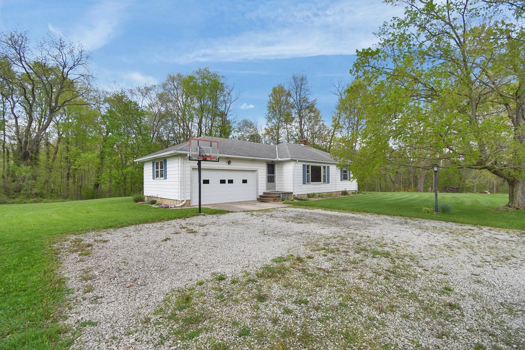 4354 Stetzer Rd, Bucyrus, Ohio 44820, 3 Bedrooms Bedrooms, ,1 BathroomBathrooms,Residential,For Sale,Stetzer Rd,9066889
