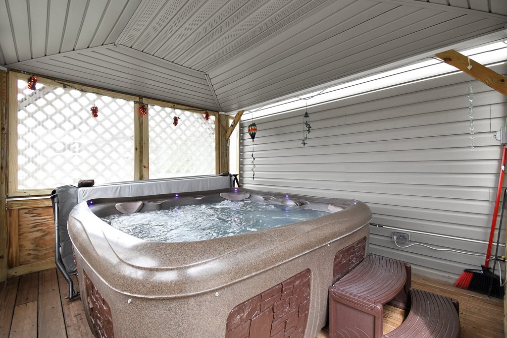 1706 State Route 19, Bucyrus, Ohio 44820, 3 Bedrooms Bedrooms, ,2 BathroomsBathrooms,Residential,For Sale,State Route 19,9066893
