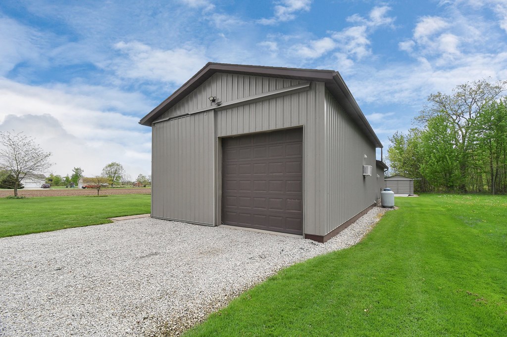 1706 State Route 19, Bucyrus, Ohio 44820, 3 Bedrooms Bedrooms, ,2 BathroomsBathrooms,Residential,For Sale,State Route 19,9066893