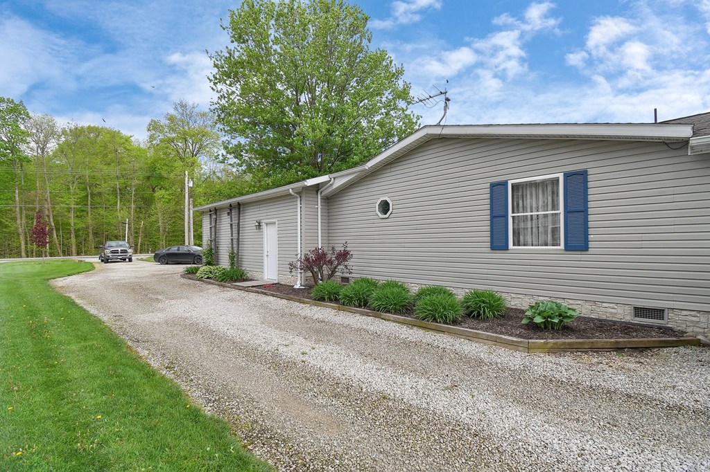 1706 State Route 19, Bucyrus, Ohio 44820, 3 Bedrooms Bedrooms, ,2 BathroomsBathrooms,Residential,For Sale,State Route 19,9066893