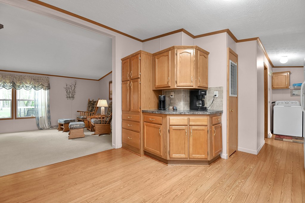 1706 State Route 19, Bucyrus, Ohio 44820, 3 Bedrooms Bedrooms, ,2 BathroomsBathrooms,Residential,For Sale,State Route 19,9066893