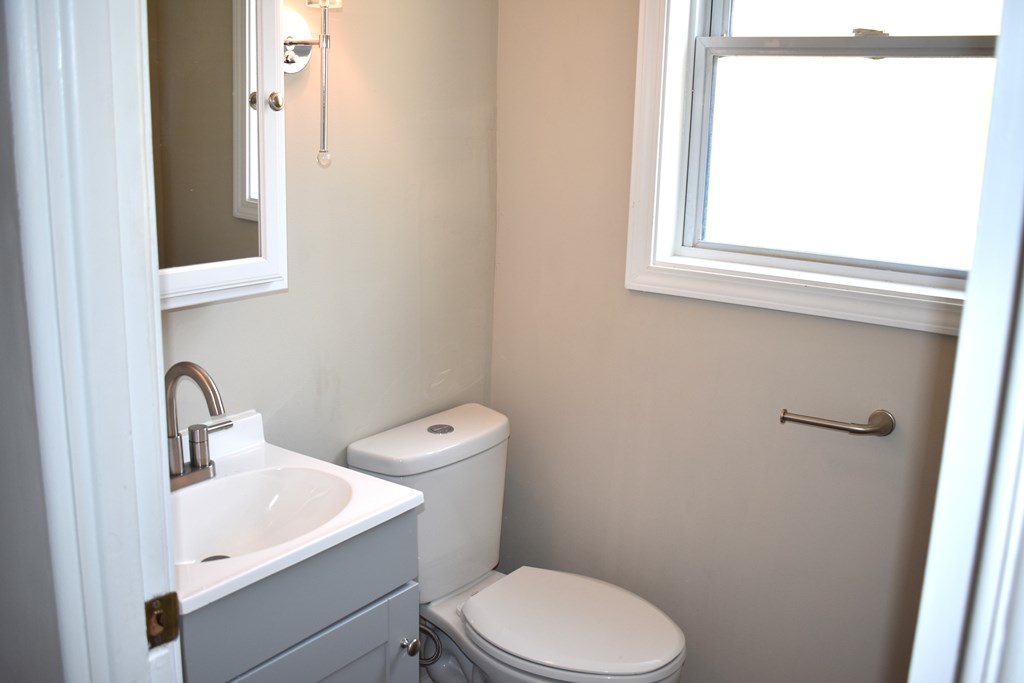 2617 Chestnut Street, Steubenville, Ohio 43952, 3 Bedrooms Bedrooms, ,1 BathroomBathrooms,Residential,For Sale,Chestnut Street,9066905