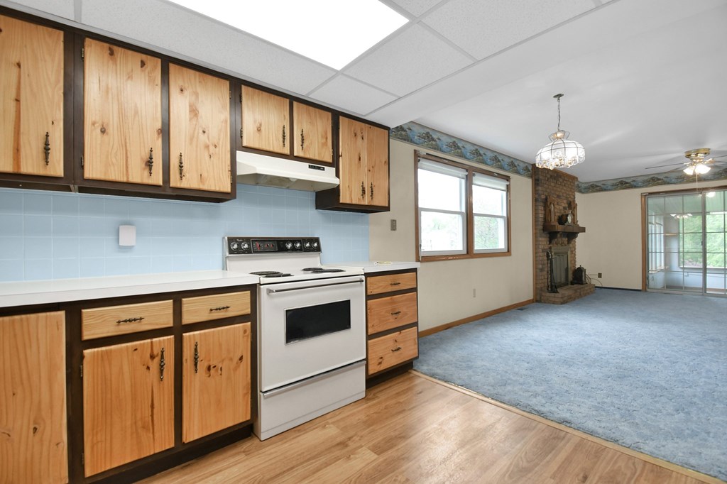 1054 Maumee Avenue, Mansfield, Ohio 44906, 3 Bedrooms Bedrooms, ,2 BathroomsBathrooms,Residential,For Sale,Maumee Avenue,9066912