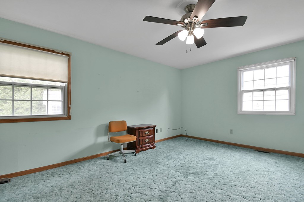 1054 Maumee Avenue, Mansfield, Ohio 44906, 3 Bedrooms Bedrooms, ,2 BathroomsBathrooms,Residential,For Sale,Maumee Avenue,9066912